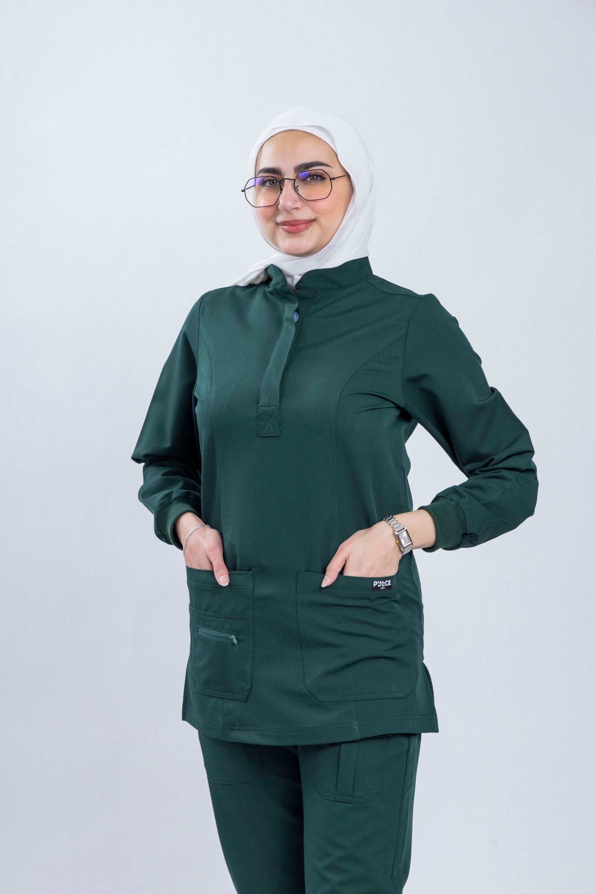 Rom - Forest Green Scrub