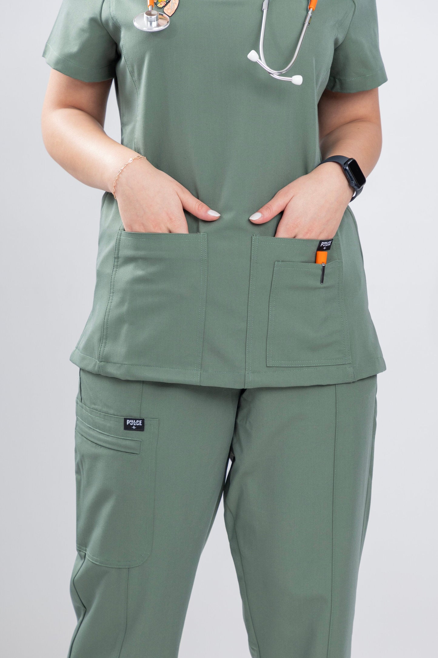 يونيفيرسل – أوليف جرين سكراب 